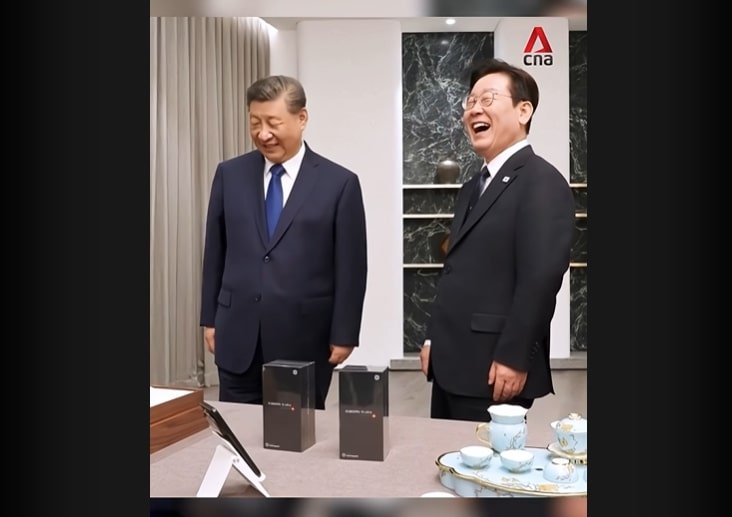 «Πλακίτσα» Σι Τζινπίνγκ στον Νοτιοκορεάτη ομόλογό του για τις υποκλοπές (Βίντεο)