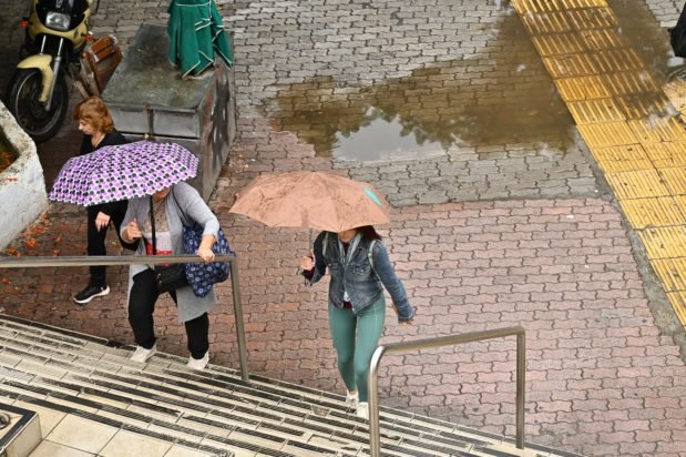 Κακοκαιρία σε… δύο κύματα τις επόμενες ημέρες: Σε ποιες περιοχές θα βρέχει – Η πρόγνωση Μαρουσάκη