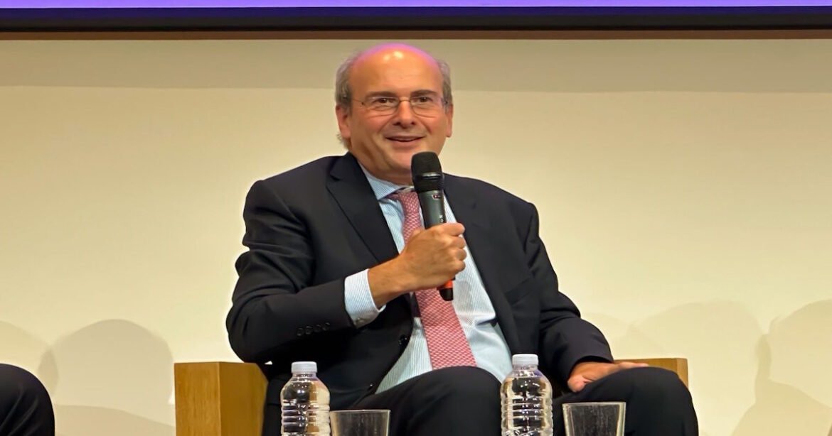 Χατζηδάκης: Προτεραιότητες η απλούστευση διαδικασιών για πολίτες και επιχειρήσεις, χωροταξικό και ενεργειακό κόστος για τη βιομηχανία