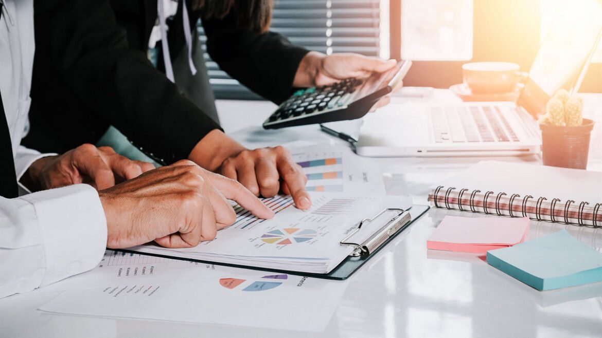 Ιστορικό υψηλό με 2.440 ρυθμίσεις οφειλών στον εξωδικαστικό μηχανισμό τον Οκτώβριο