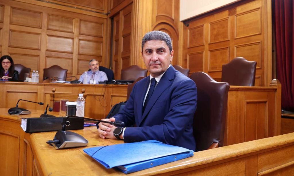 Ο Αυγενάκης στην Εξεταστική: Η Ευρωπαϊκή Εισαγγελία δεν με κατηγόρησε – απλώς ενημέρωσε τη Βουλή