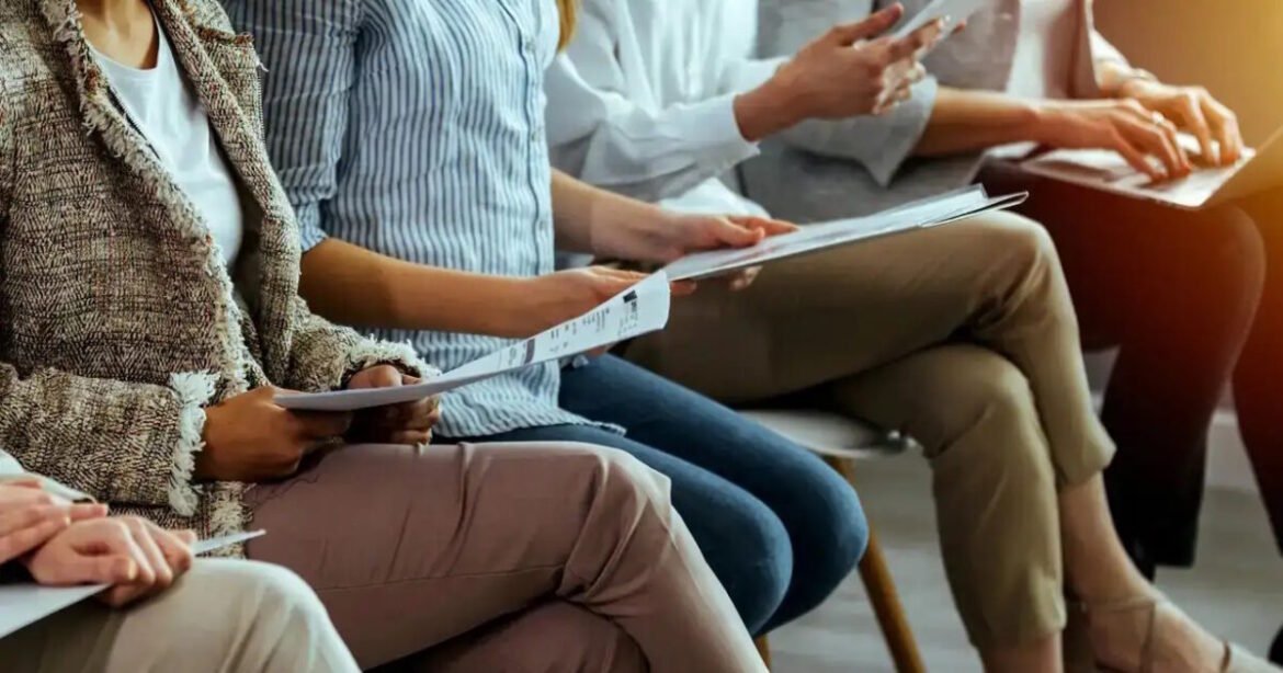 Ξεκινούν οι αιτήσεις επιχειρήσεων για το νέο πρόγραμμα απόκτησης επαγγελματικής εμπειρίας με 100% επιχορήγηση