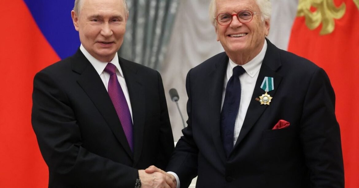 Κυνήγι μαγισσών στη Γερμανία: Απειλούν διάσημο μαέστρο γιατί βραβεύτηκε από τη Ρωσία