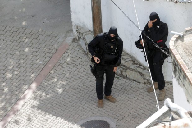 Βορίζια: «Θεώρησα σωστό να κρύψω τα όπλα, πέταξα το καλάσνικοφ στα σκουπίδια» λέει πρόσωπο-κλειδί – Τους