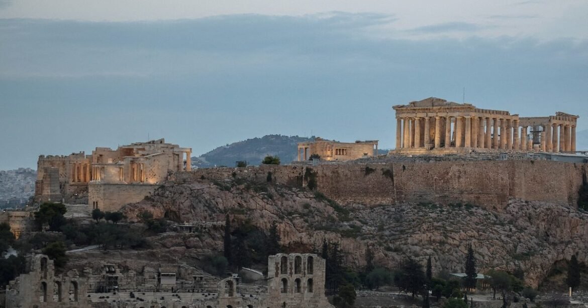 Scope Ratings: Αναβάθμισε σε θετικές τις προοπτικές του ελληνικού αξιόχρεου