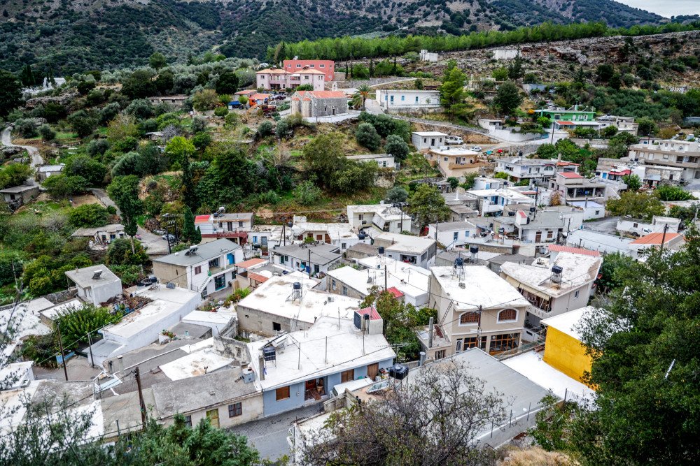 Βεντέτα στην Κρήτη: Χωρίς μνημόσυνα η θεία λειτουργία στα Βορίζια – Έκκληση του ιερέα του χωριού «να