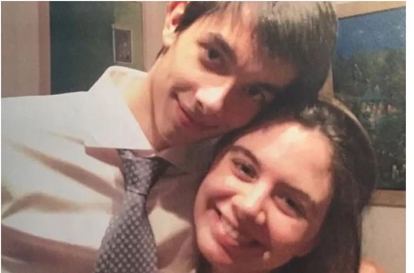Κώστας Σαμαράς: «Σήμερα θα σου έλεγα πόσο σε λατρεύω, μου λείπεις» – Η συγκινητική ανάρτηση για την αδελφή