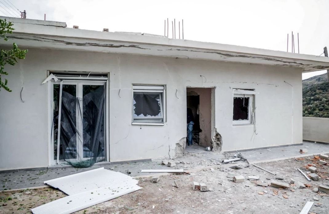 Βορίζια: Συνελήφθη 23χρονος ανιψιός του Φανούρη Καργάκη – Φέρεται να έβαλε τη βόμβα στο σπίτι της