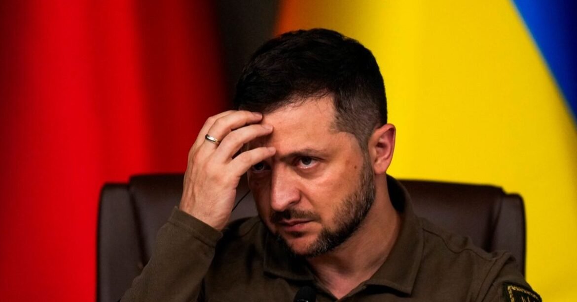 Αντίστροφη μέτρηση για τον Ζελένσκι – Σε κλοιό σκανδάλων ο Πρόεδρος της Ουκρανίας