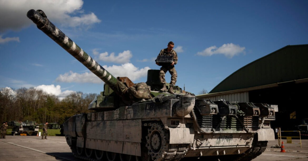 Μπροστά σε οικονομικό γκρεμό η Ουκρανία