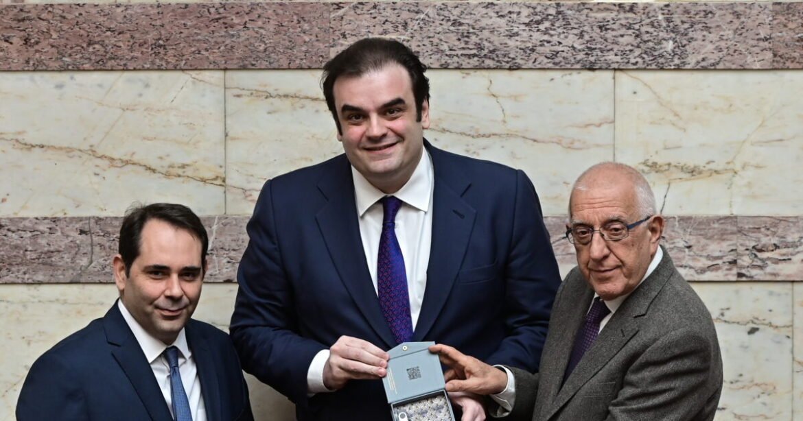 Δείτε live την παρουσίαση του προϋπολογισμού του 2026