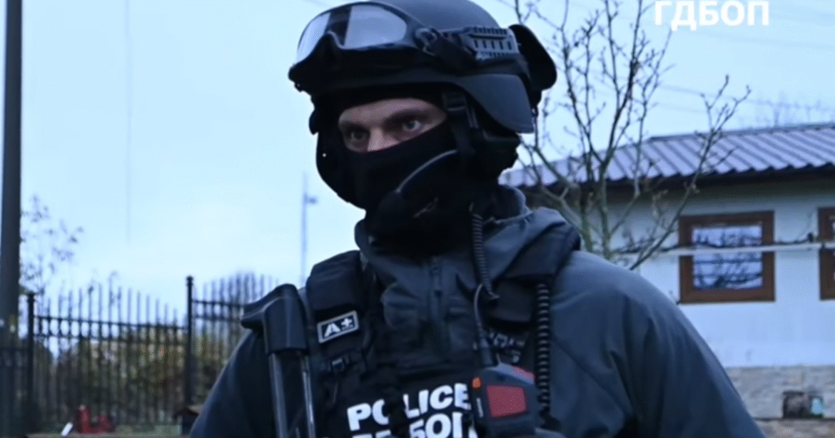 Τεράστιο κύκλωμα αρχαιοκάπηλων με δράση και στην Ελλάδα – Χιλιάδες αντικείμενα αξίας άνω των 100 εκατ. ευρώ