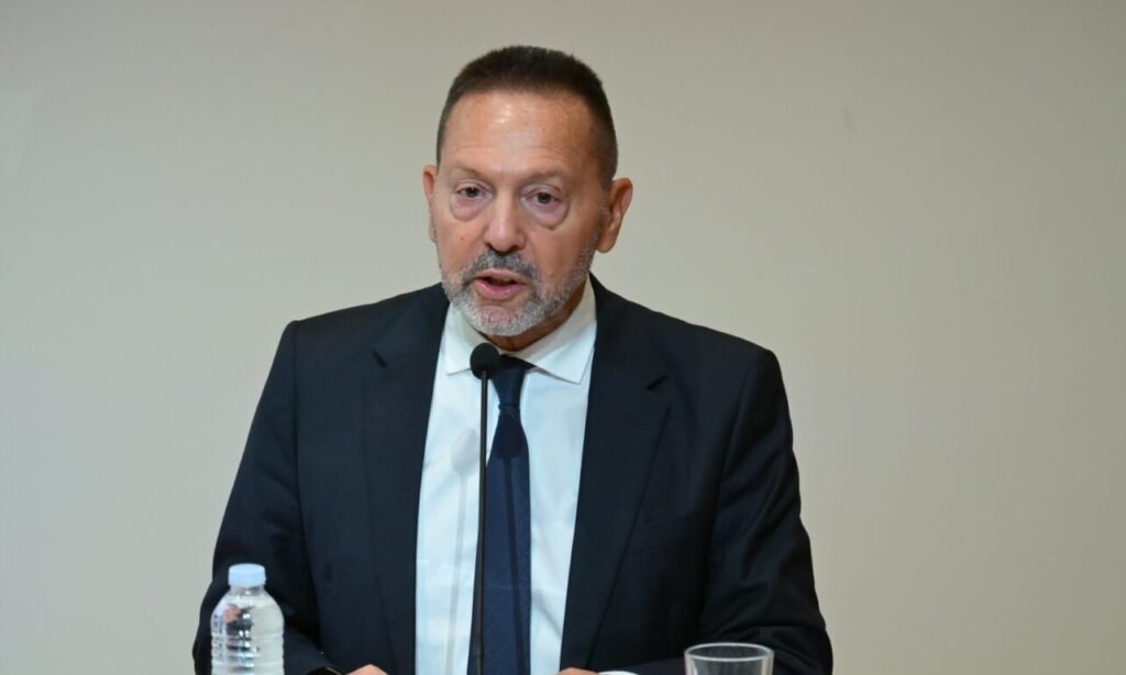 Στουρνάρας για Novartis: «Μια από τις χυδαιότερες σκευωρίες»