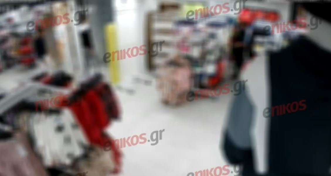 Έκλεβαν ρούχα από καταστήματα της Αττικής και τα μεταπωλούσαν στην Αλβανία: Οι 2 ομάδες και η 54χρονη αρχηγός – Καρέ – καρέ η δράση τους