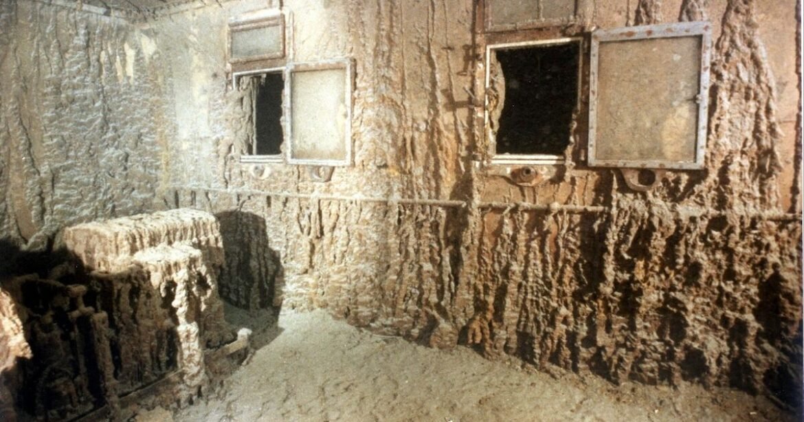 Νέο παγκόσμιο ρεκόρ: Το ρολόι του Τιτανικού που πουλήθηκε 1,78 εκατ. λίρες