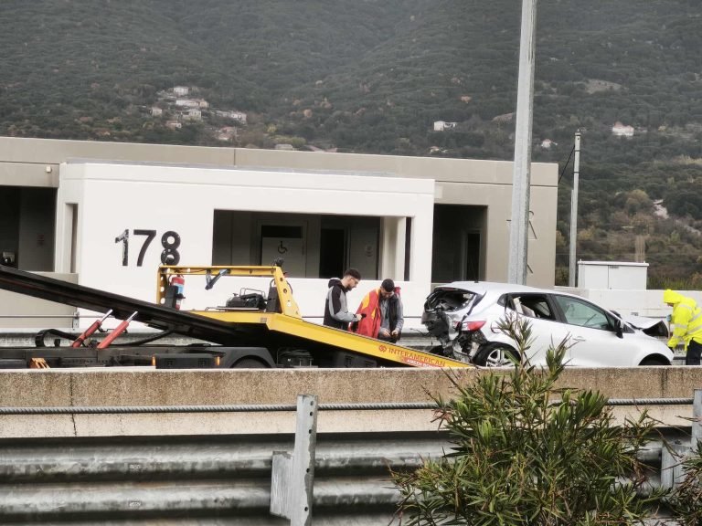 Κακοκαιρία στα Ιωάννινα: Καραμπόλα 5 οχημάτων κοντά στο Τέροβο – Δείτε βίντεο από το σημείο του τροχαίου