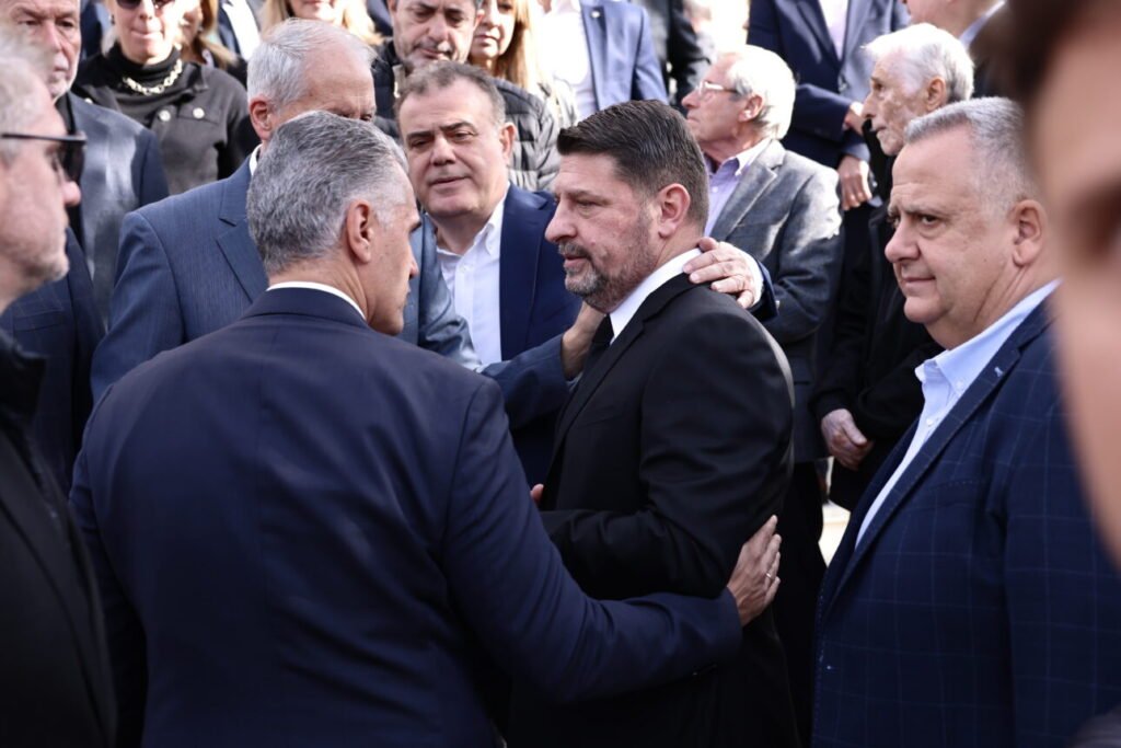 Πένθος για τον Νίκο Χαρδαλιά – Στην κηδεία του πατέρα του ο αντιπρόεδρος και υπουργοί της κυβέρνησης