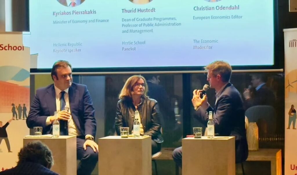 Πιερρακάκης στη Σχολή Hertie: Οι μεταρρυθμίσεις είναι σαν τις μεταμοσχεύσεις – Χρειάζονται συμβατότητα δότη και λήπτη