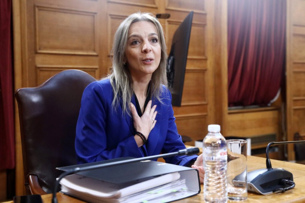 Σεμερτζίδου στην Εξεταστική: Η Φεράρι ήταν του άνδρα μου – δεν έχω δικαίωμα να την οδηγώ;