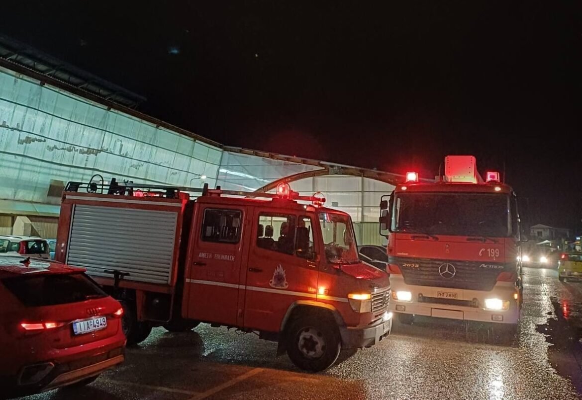 Κέρκυρα: Αποκολλήθηκε πλεξιγκλάς από την οροφή του κολυμβητήριου