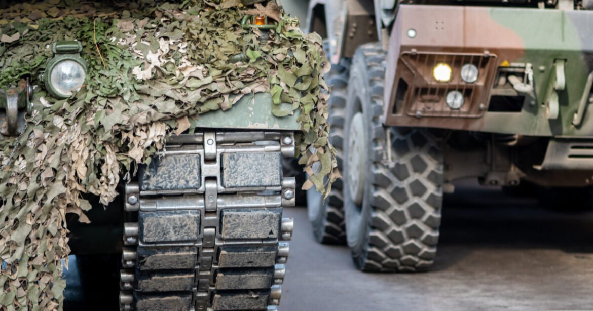 Η ΕΕ εγκρίνει το «Omnibus V»: Ταχύτερες αδειοδοτήσεις και ενίσχυση της ευρωπαϊκής αμυντικής βιομηχανίας