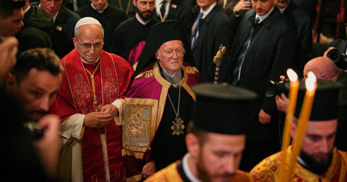 LIVE: Θεία λειτουργία στο Φανάρι για τον Άγιο Ανδρέα – Παρών ο Πάπας Λέων