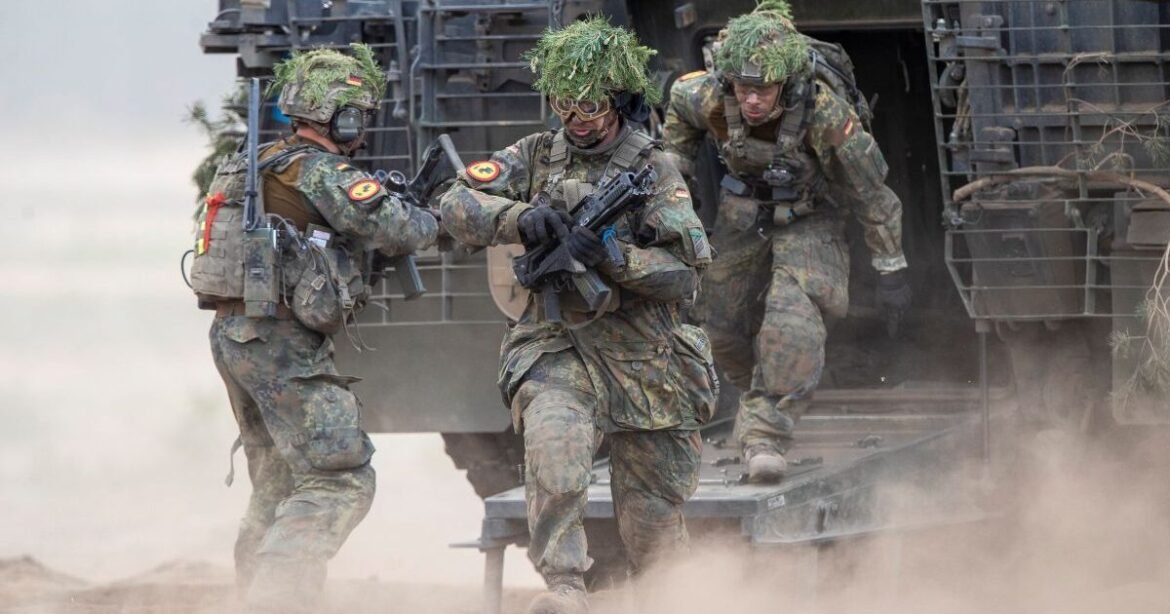 Γερμανία: Βούτηξαν 20.000 φυσίγγια του στρατού από εργολαβικό φορτηγό σε πάρκινγκ