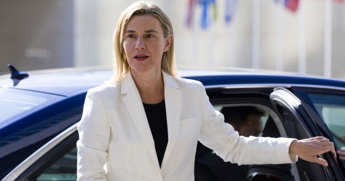 Τη διαφθορά στην «καρδιά» της ΕΕ φέρνει η σύλληψη της πρώην αντιπροέδρου της Κομισιόν