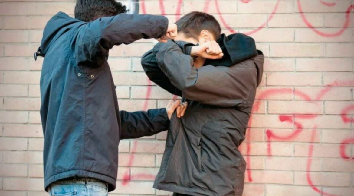 Πάτρα: Ανήλικοι ξυλοκόπησαν έναν 12χρονο και το κατέγραψαν σε βίντεο