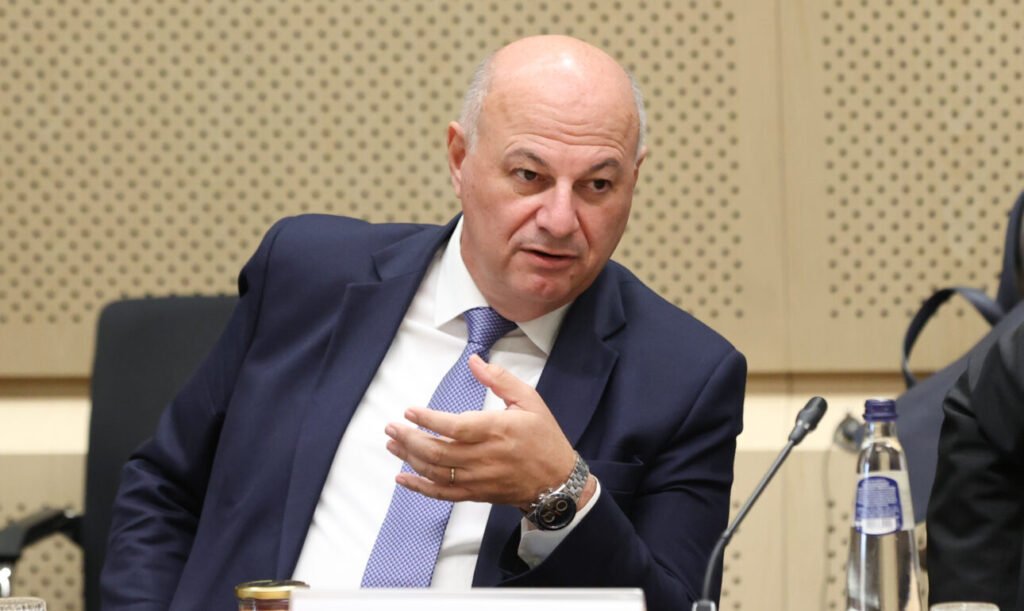 Τσιάρας: Ανοιχτοί στον διάλογο – Οποιος δεν έρθει, αναλαμβάνει την ευθύνη του