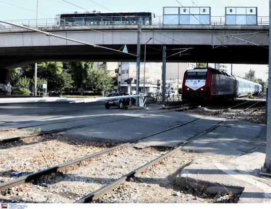 Ακινητοποιήθηκε τρένο που εκτελούσε το δρομολόγιο Λάρισα – Θεσσαλονίκη έπειτα από σύγκρουση με ζώο – Η