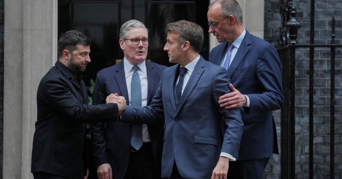 Ζελένσκι, Μακρόν, Μερτς και Στάρμερ απορρίπτουν το σχέδιο Τραμπ για «παραχώρηση εδαφών»