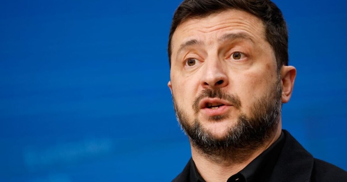 Ζελένσκι: Δημοψήφισμα ή εκλογές για το εδαφικό στο Ντονμπάς