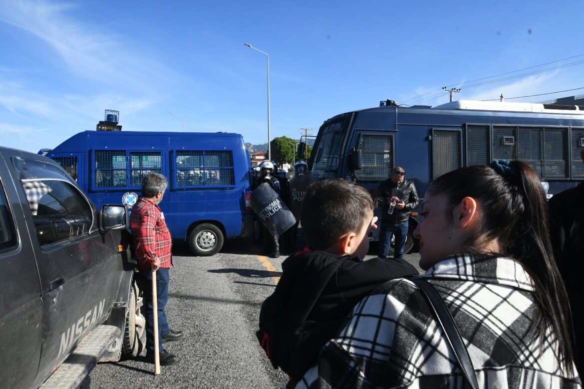 Οι αγρότες ετοιμάζουν «απόβαση» στη Θεσσαλονίκη – Ανοικτή σε διάλογο δηλώνει η κυβέρνηση