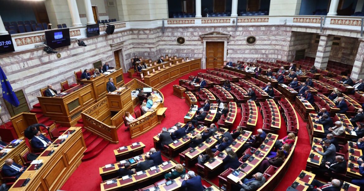 Προϋπολογισμός 2026: Live η συζήτηση στη Βουλή