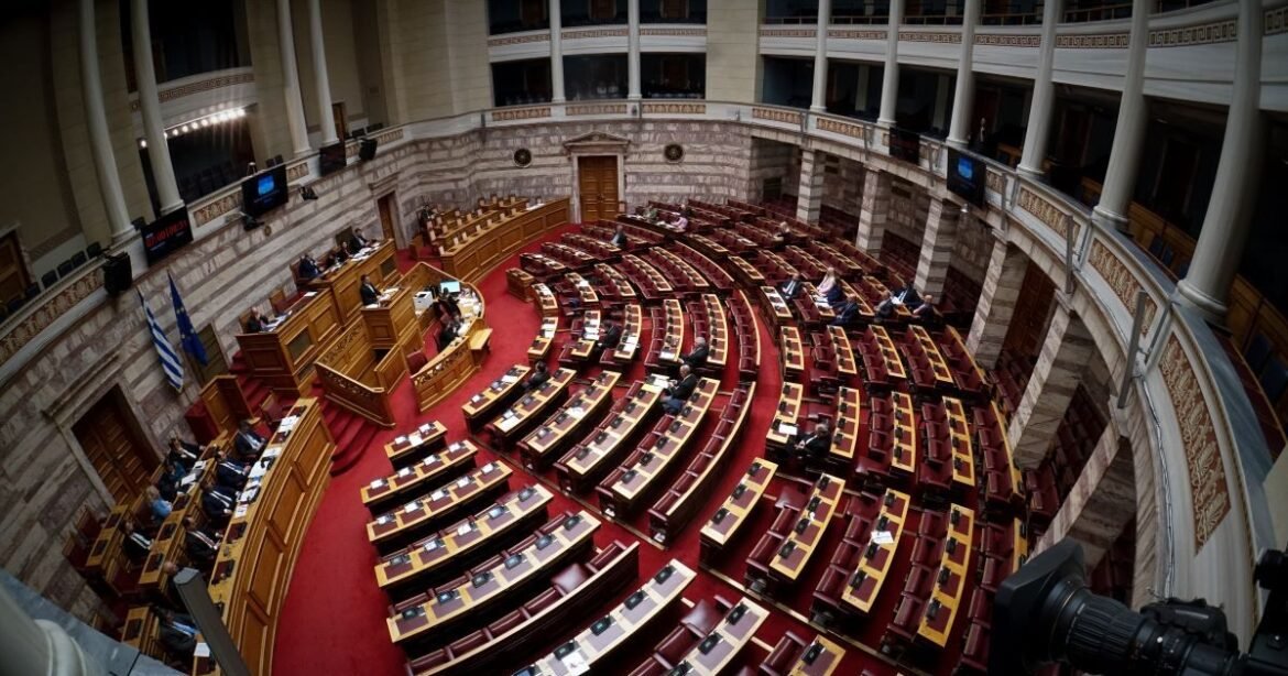 Προϋπολογισμός 2026: Live η συζήτηση στη Βουλή – Το βράδυ η ψηφοφορία