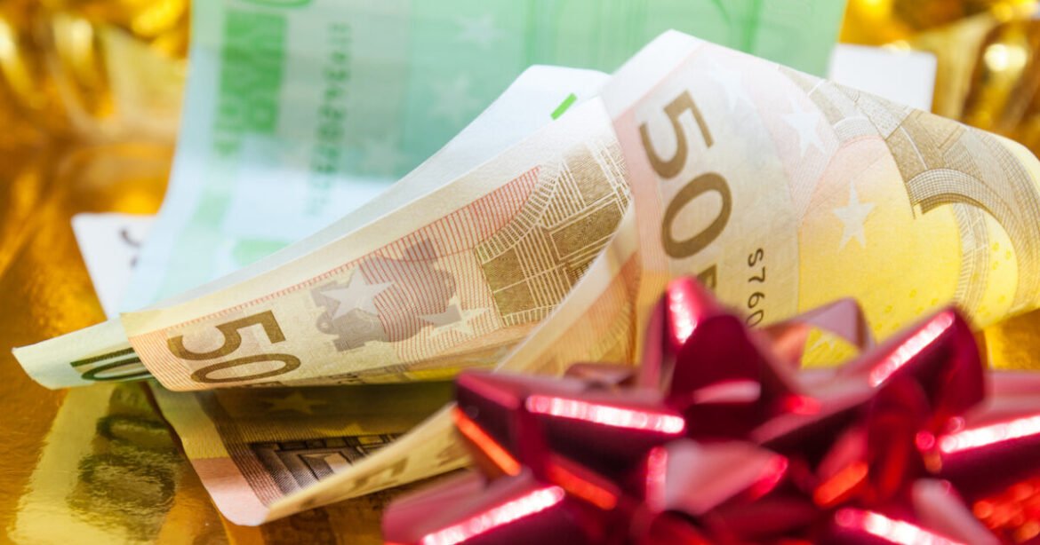 ΔΥΠΑ: Από σήμερα η προπληρωμή για επιδόματα, παροχές και Δώρο Χριστουγέννων