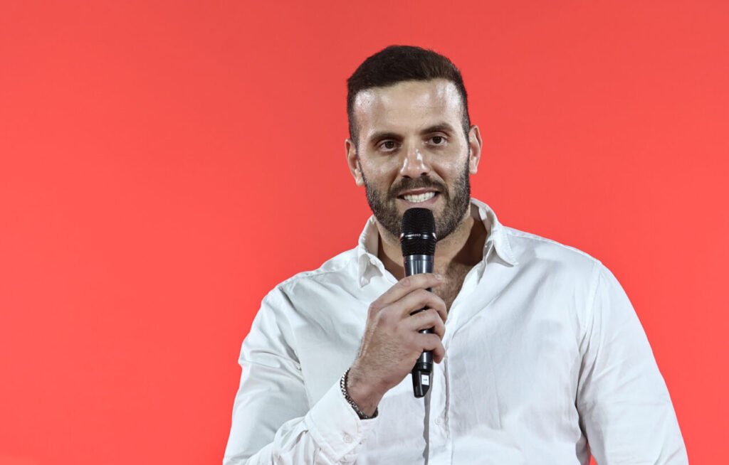 Δημοσιογράφος κατήγγειλε τον ευρωβουλευτή Νίκο Παππά για επίθεση