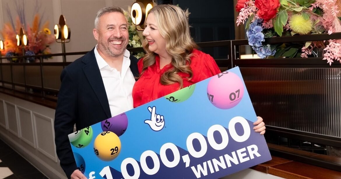 Το «θαύμα» των 24 τρισεκατομμυρίων – Ζευγάρι κέρδισε δύο φορές το Λόττο και έγραψε ιστορία