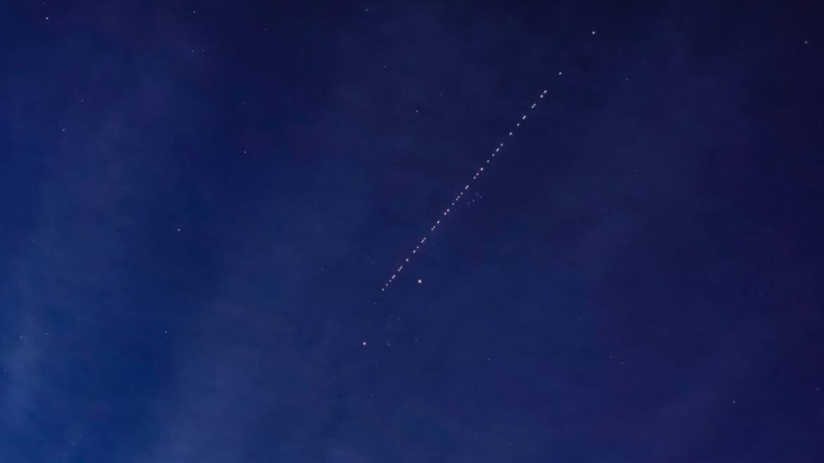 Βλάβη σε δορυφόρο Starlink προκαλεί την εκτόξευση θραυσμάτων στο διάστημα