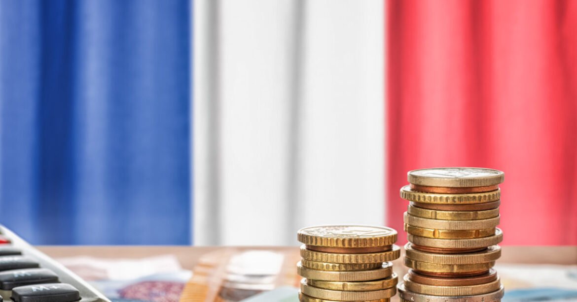 Γαλλία: Αμφιβολίες για το έλλειμμα καθώς καθυστερεί ο προϋπολογισμός του 2026