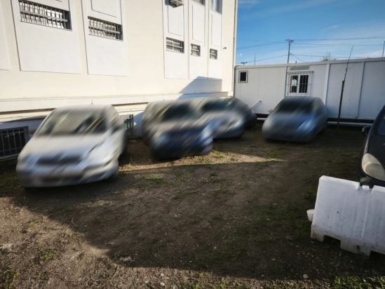 Αττική: Εξαρθρώθηκε εγκληματική οργάνωση που έκλεβε οχήματα, τα παραποιούσε και τα μεταπωλούσε σε πολίτες –