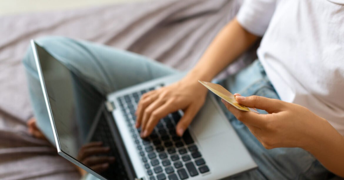 Ηλεκτρονικές πληρωμές: Πώς άλλαξαν την ελληνική οικονομία την τελευταία δεκαετία