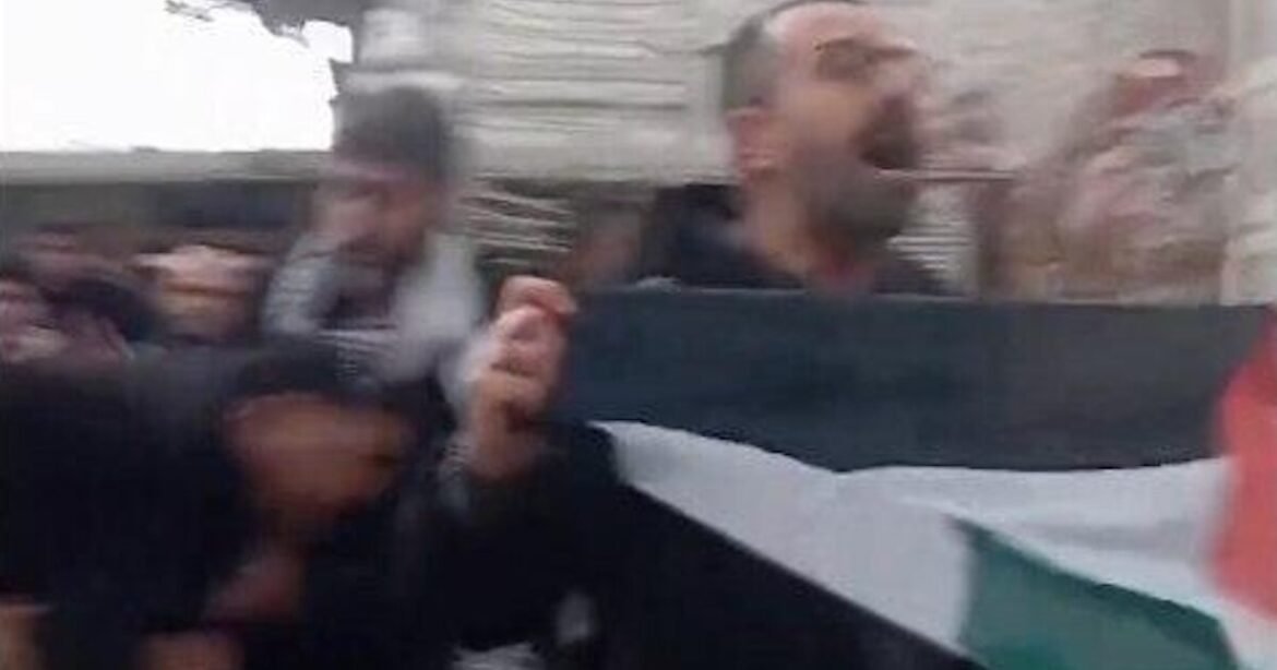 Επίθεση σε Εβραίους έξω από συναγωγή στην Κωνσταντινούπολη – «Φύγετε από τη χώρα» (βίντεο)