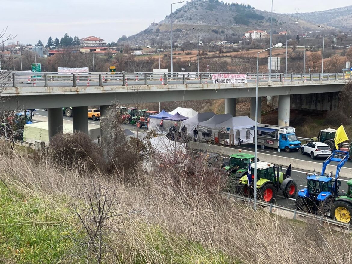 Πηγές ΕΛ.ΑΣ. για μπλόκα: Δεν κλείνει κανένας δρόμος χωρίς λόγο