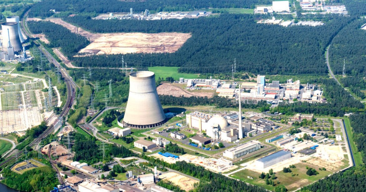 Μπίζνες στη σκιά του πολέμου: Συνεργασία Γαλλίας και Ρωσίας για πυρηνική ενέργεια στη Γερμανία