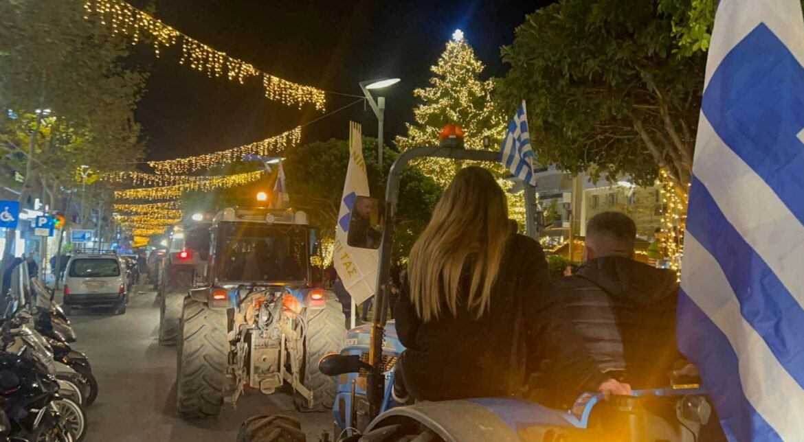 Δεκάδες τρακτέρ στο κέντρο της Καλαμάτας – Στο μπλόκο της Θουρίας τα Χριστούγεννα οι αγρότες – ΒΙΝΤΕΟ