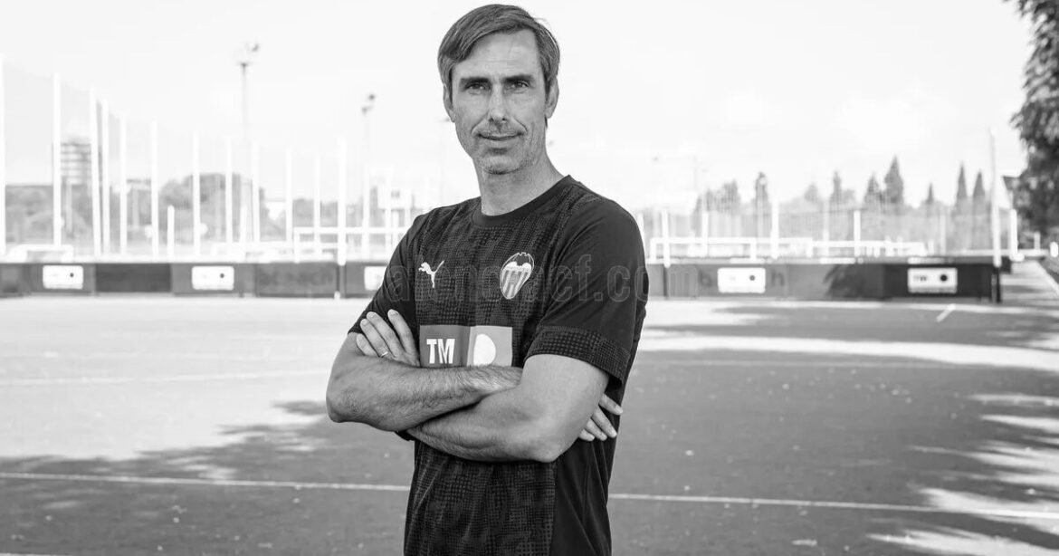 Νεκρός προπονητής της Βαλένθια και τα τρία παιδιά του σε ναυάγιο στην Ινδονησία