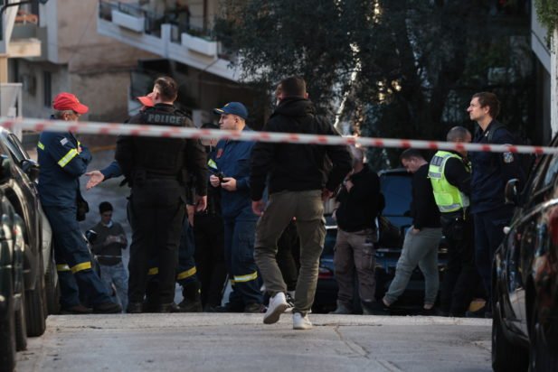 Γκύζη: «Άκουγα φωνές» λέει γείτονας του 74χρονου που μαχαίρωσε την σύζυγό του και αυτοκτόνησε – Το δράμα