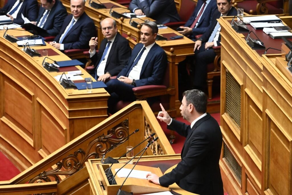 Νέο πεδίο πολιτικής αντιπαράθεσης τα (αυξημένα) τιμολόγια της ΕΥΔΑΠ